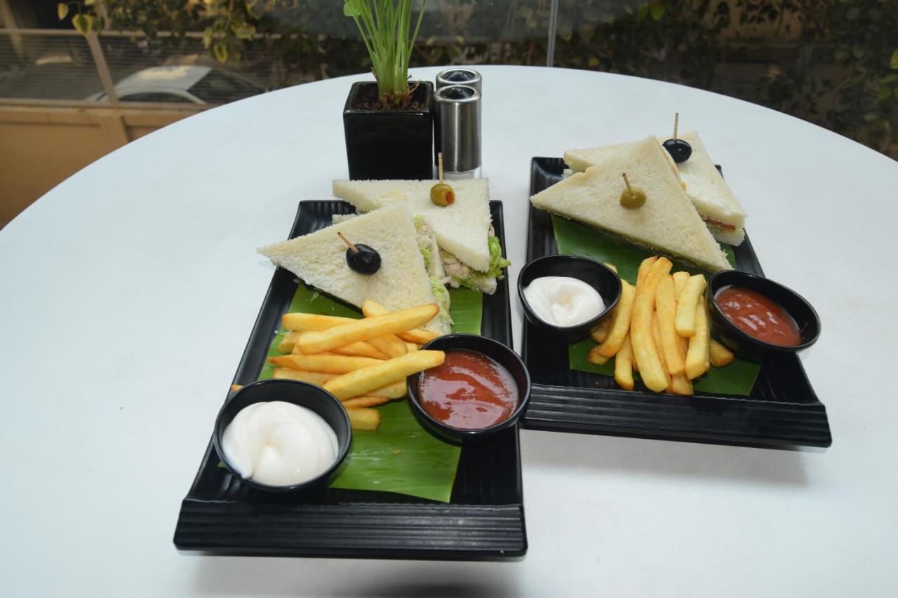 Surat Hotel Bagian luar foto