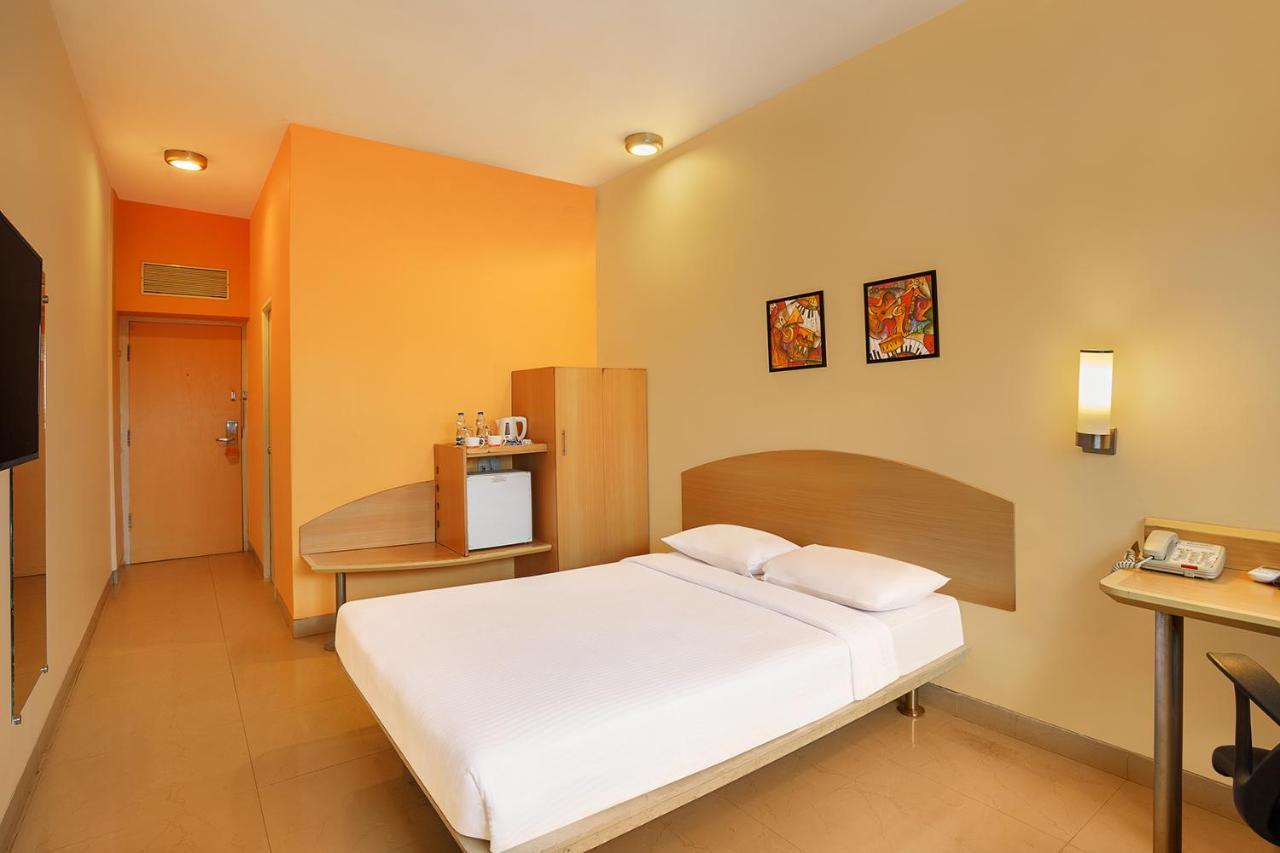 Surat Hotel Bagian luar foto